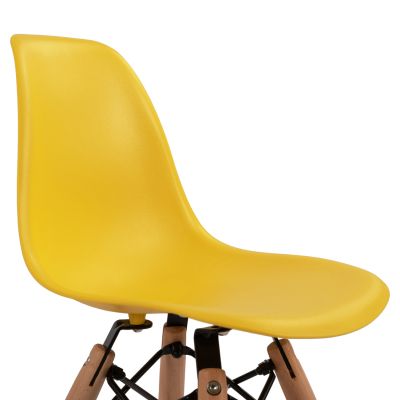 Стол Twist Kid HM8453.04 с дървени крака и седалка Yellow PP 30,5x33x59 cm